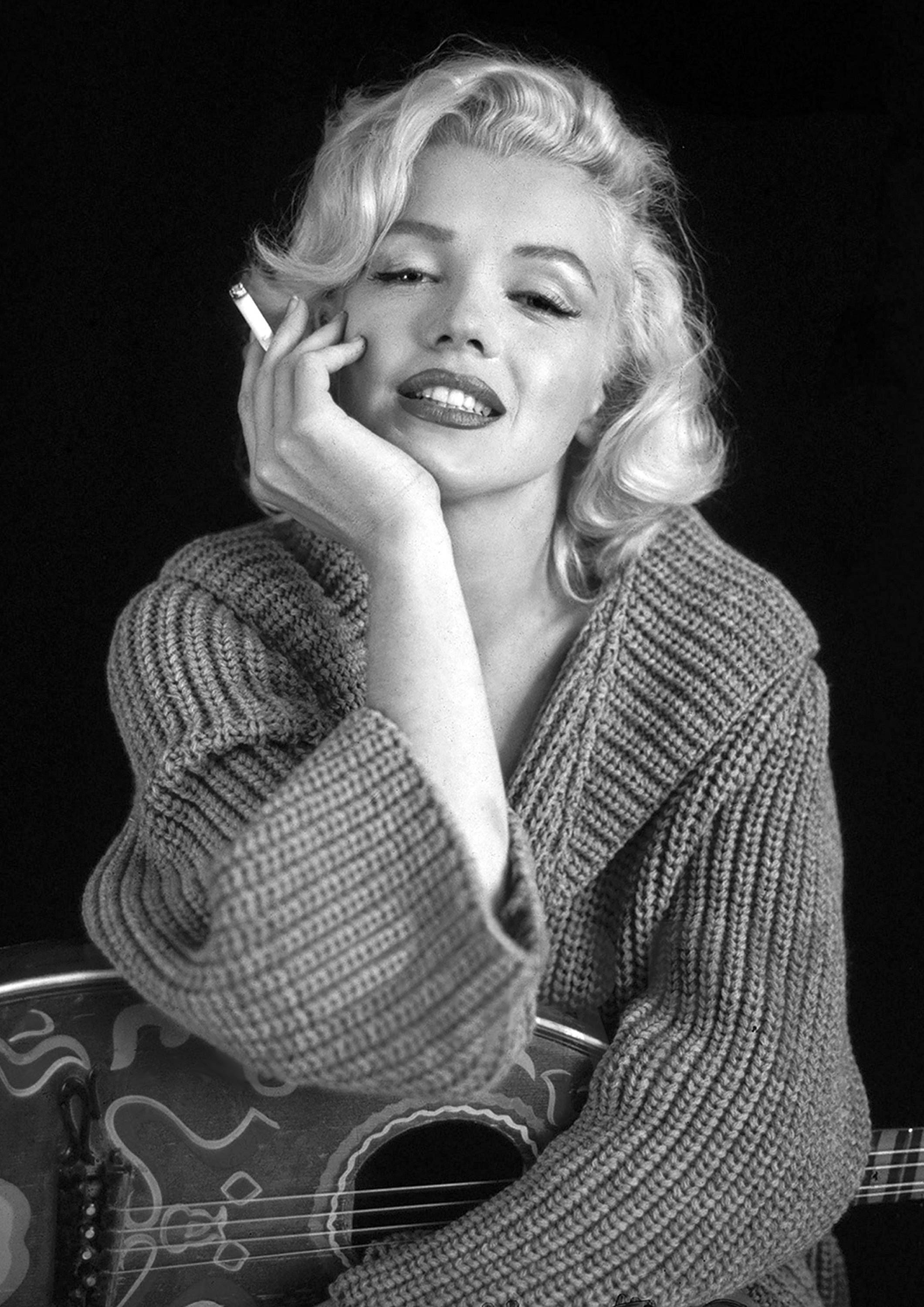 Marilyn monroe smoking wallpapers