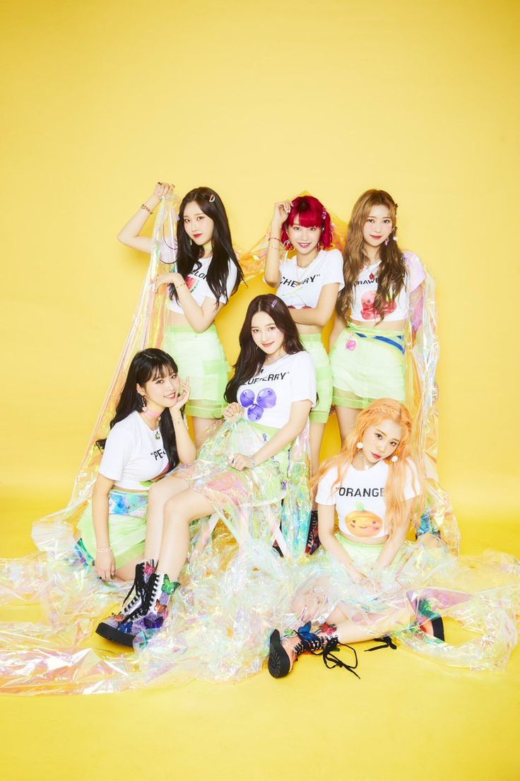 Momoland reveals teaser images for their japanese album chiri chiri kpop girls kpop girl groups korean girl groups