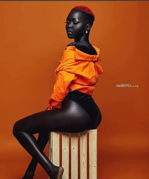 Nyakim gatwech enters guinness book of records for having the darkest skin on earth photos