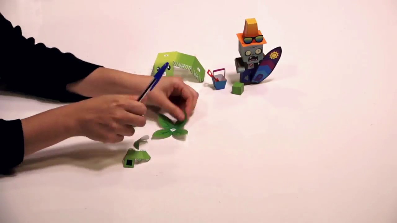 Plants vs zombies paper craft time lapse