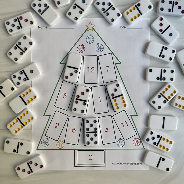 Christmas tree domino match