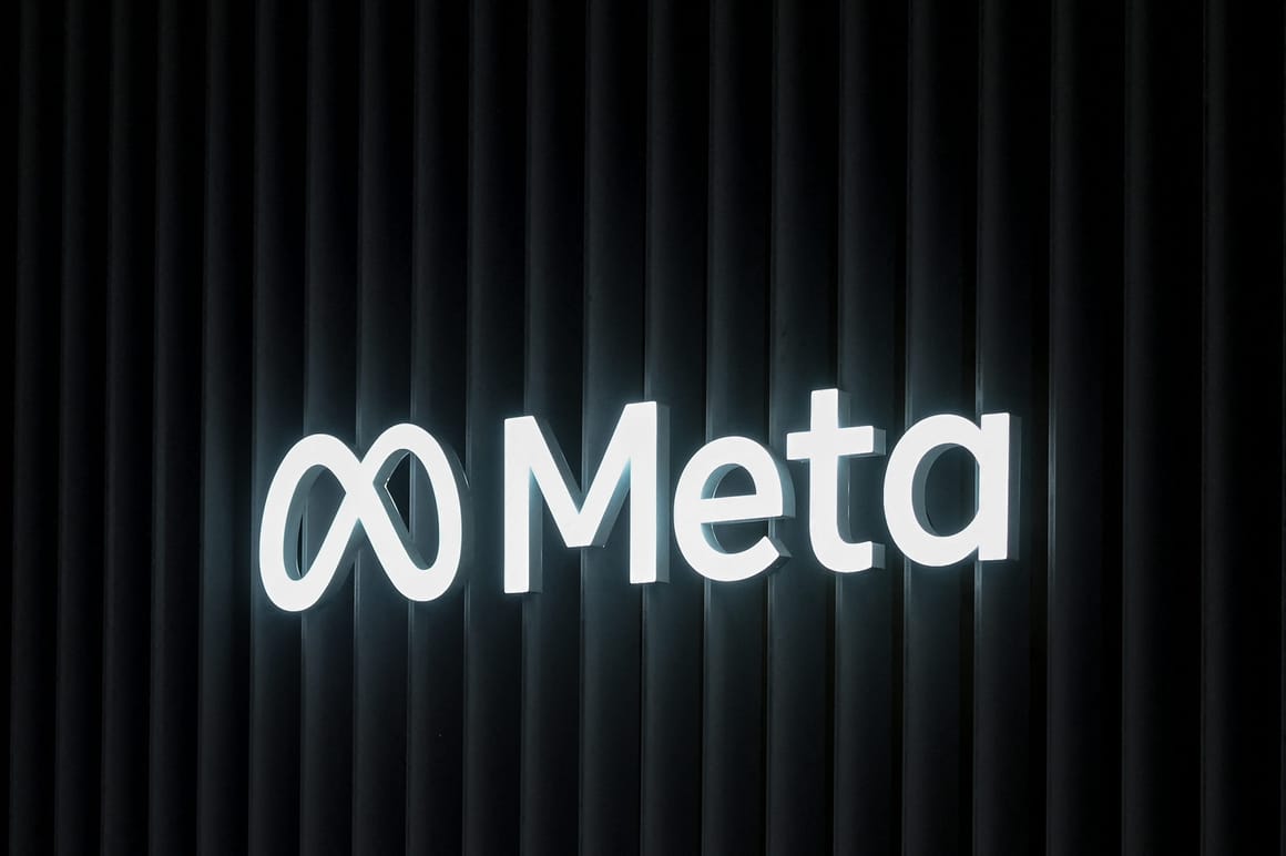 Metas facebook agrees to settle cambridge analytica data privacy suit â