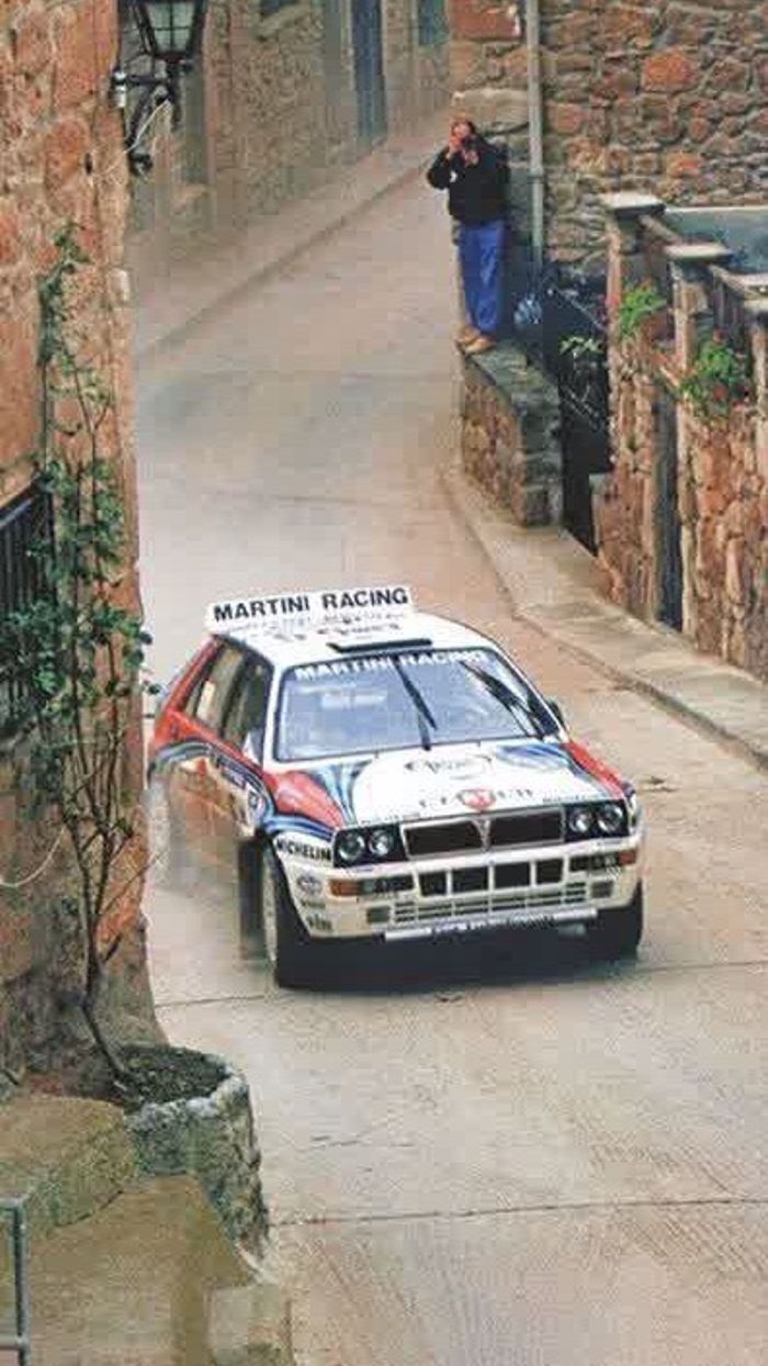 Lancia delta hf integrale evolution rallye martini wallpaper phone