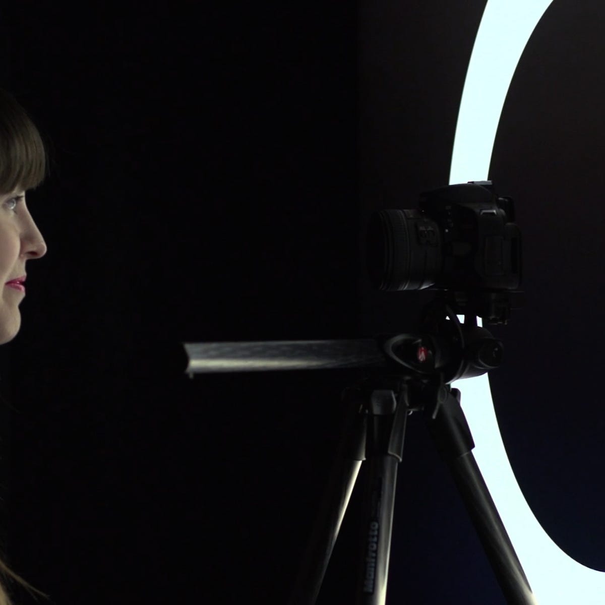 How to use your monitor or tv as a ring light