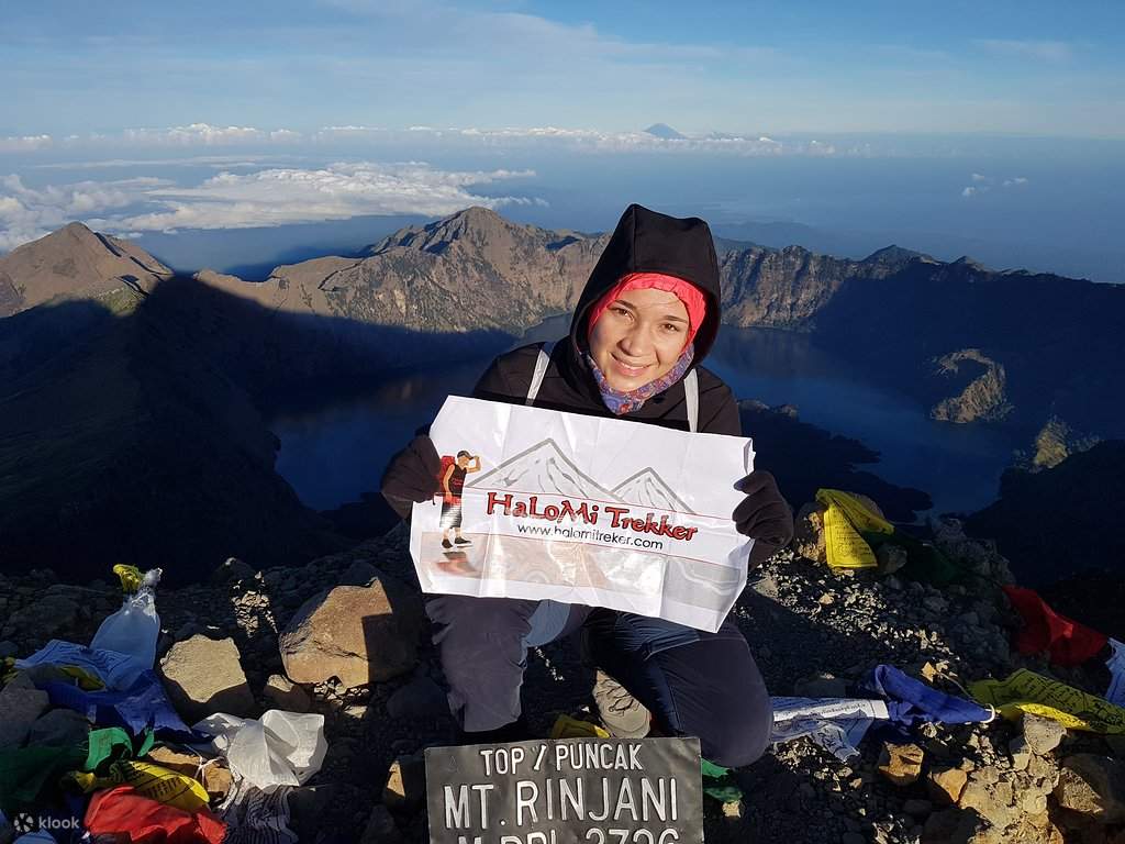 Dn mount rinjani summit trekking tour in lombok