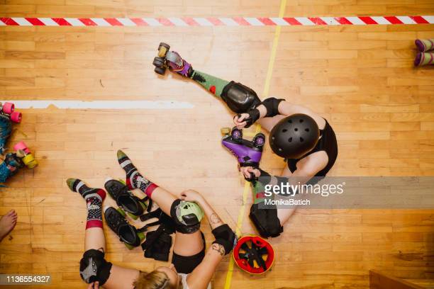 Roller derby photos and premium high res pictures