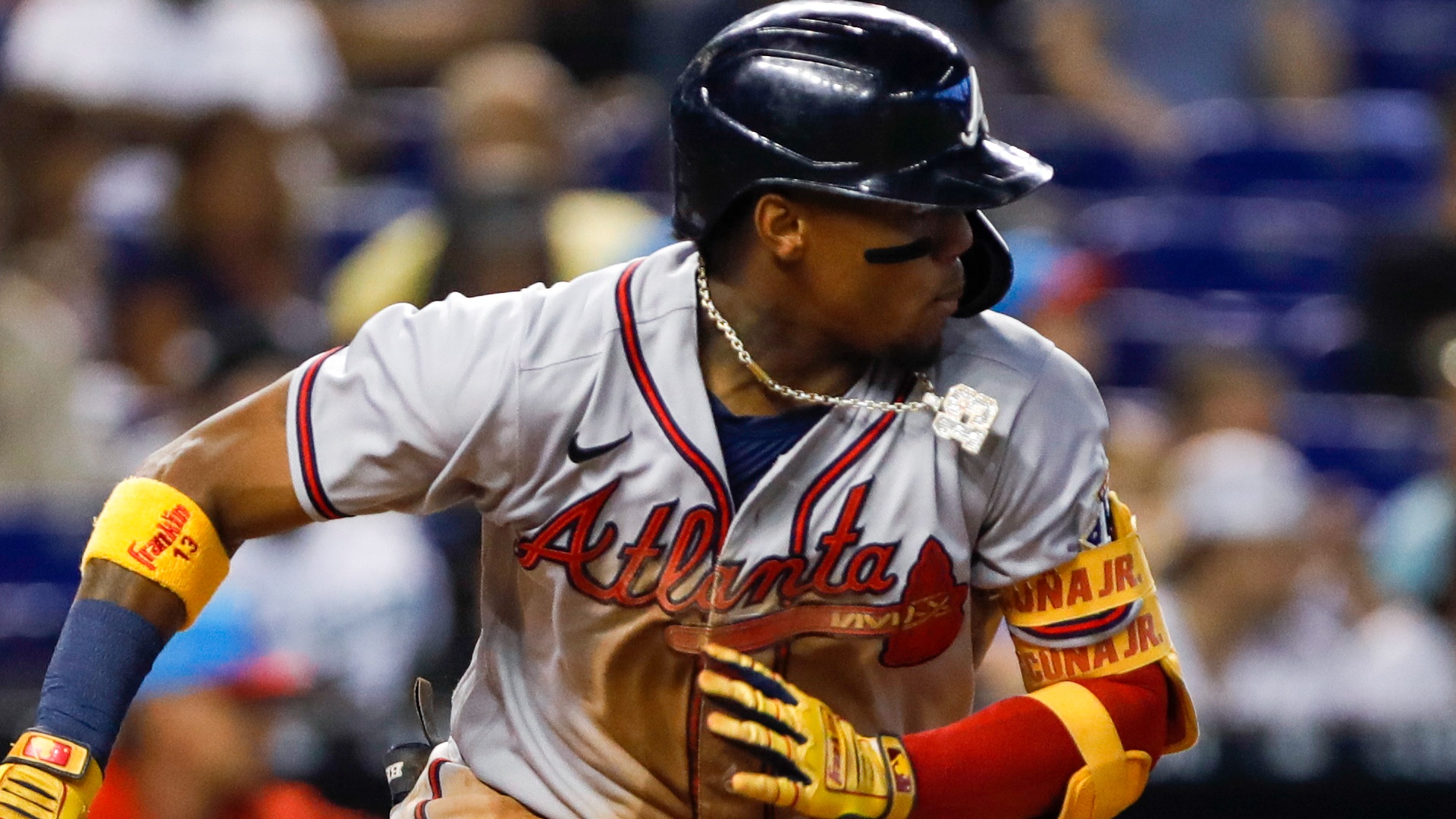 Braves ronald acuna jr carted off field following right leg injury