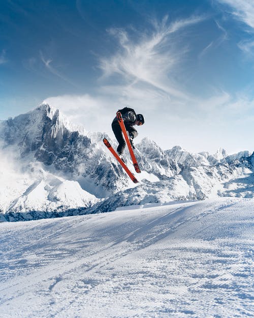 Skiing photos download the best free skiing stock photos hd images