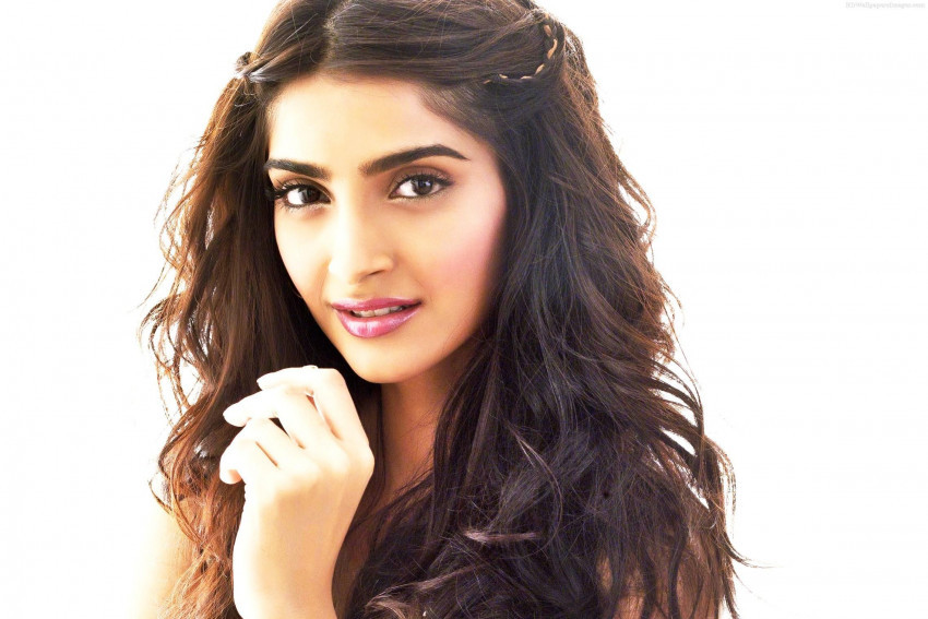 Best sonam kapoor hq wallpapers photos images pictures free download