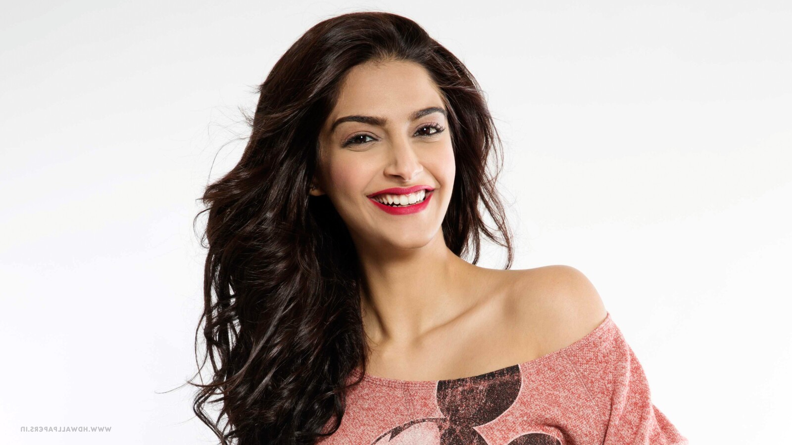 X sonam kapoor x resolution hd k wallpapers images backgrounds photos and pictures