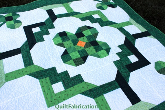 Lucky clover irish chain wall hanging pdf beginner quilt pattern spring green