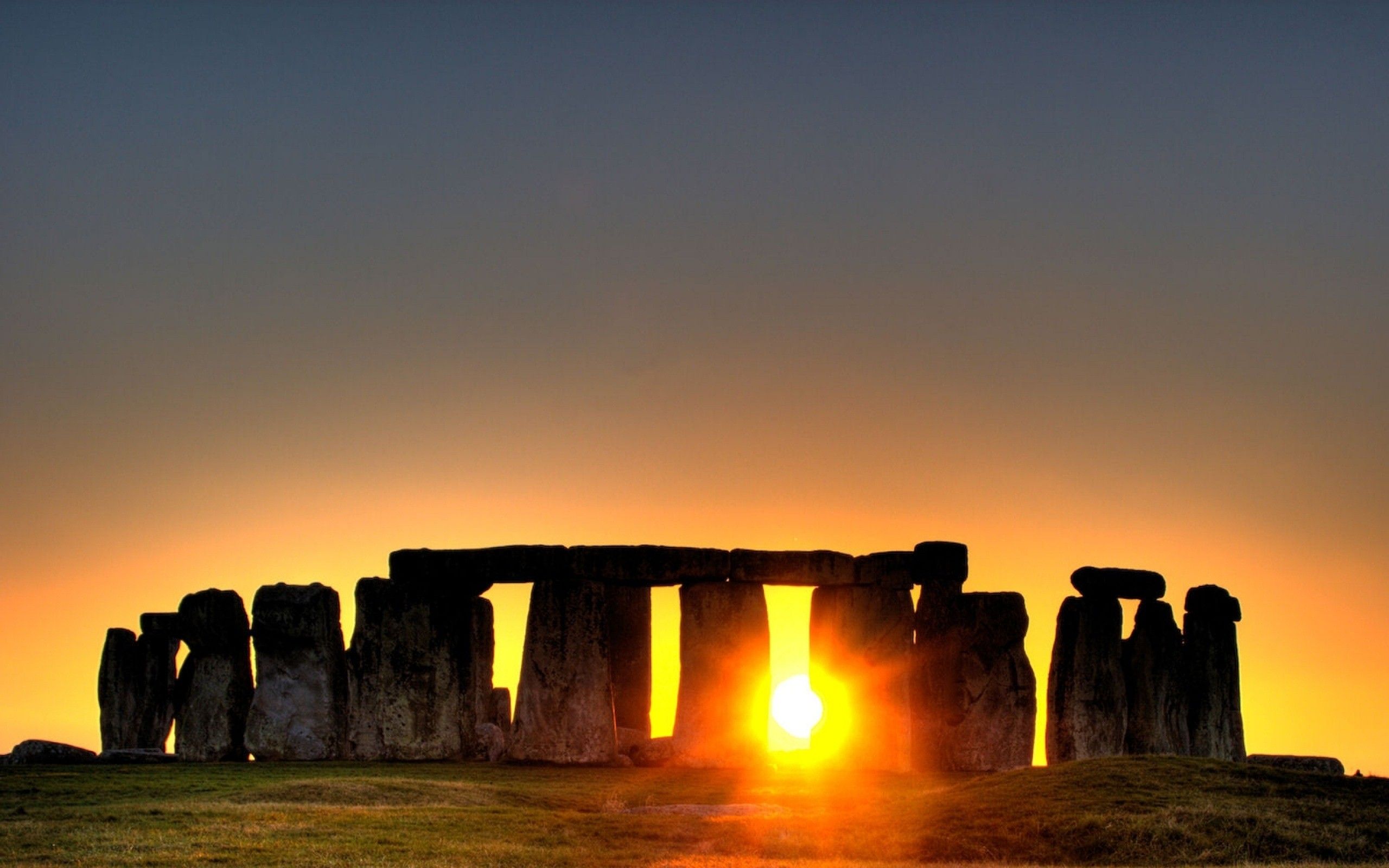 Stonehenge sunset located in england hd wallpaper hd photos wallpapers images