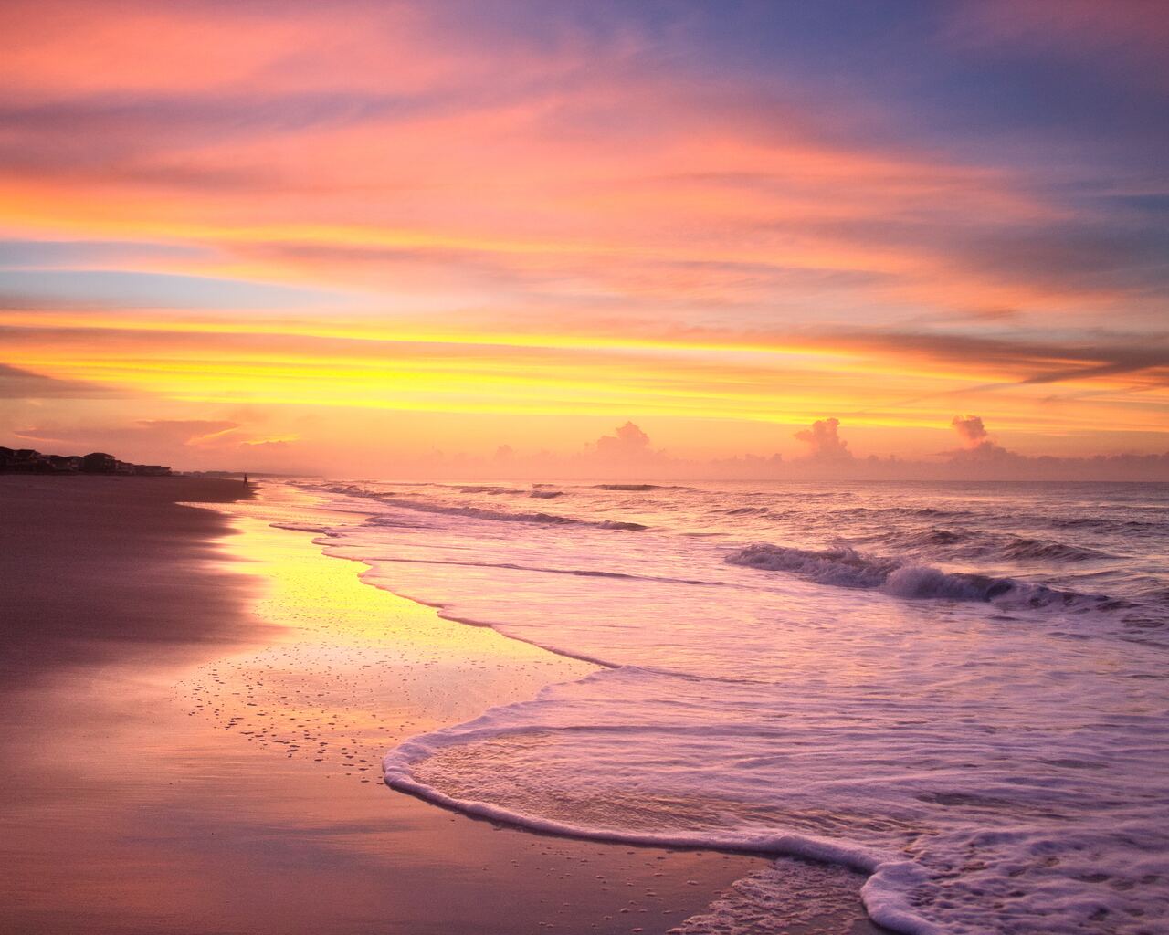 X sunrise on the beach in the summer time at ocean isle beach k x resolution hd k wallpapers images backgrounds photos and pictures