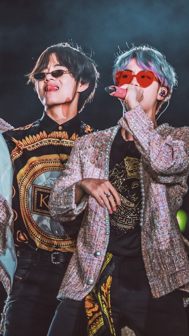 What are some good wallpapers of taejin jin is my bias and taehyung is my bias wrecker