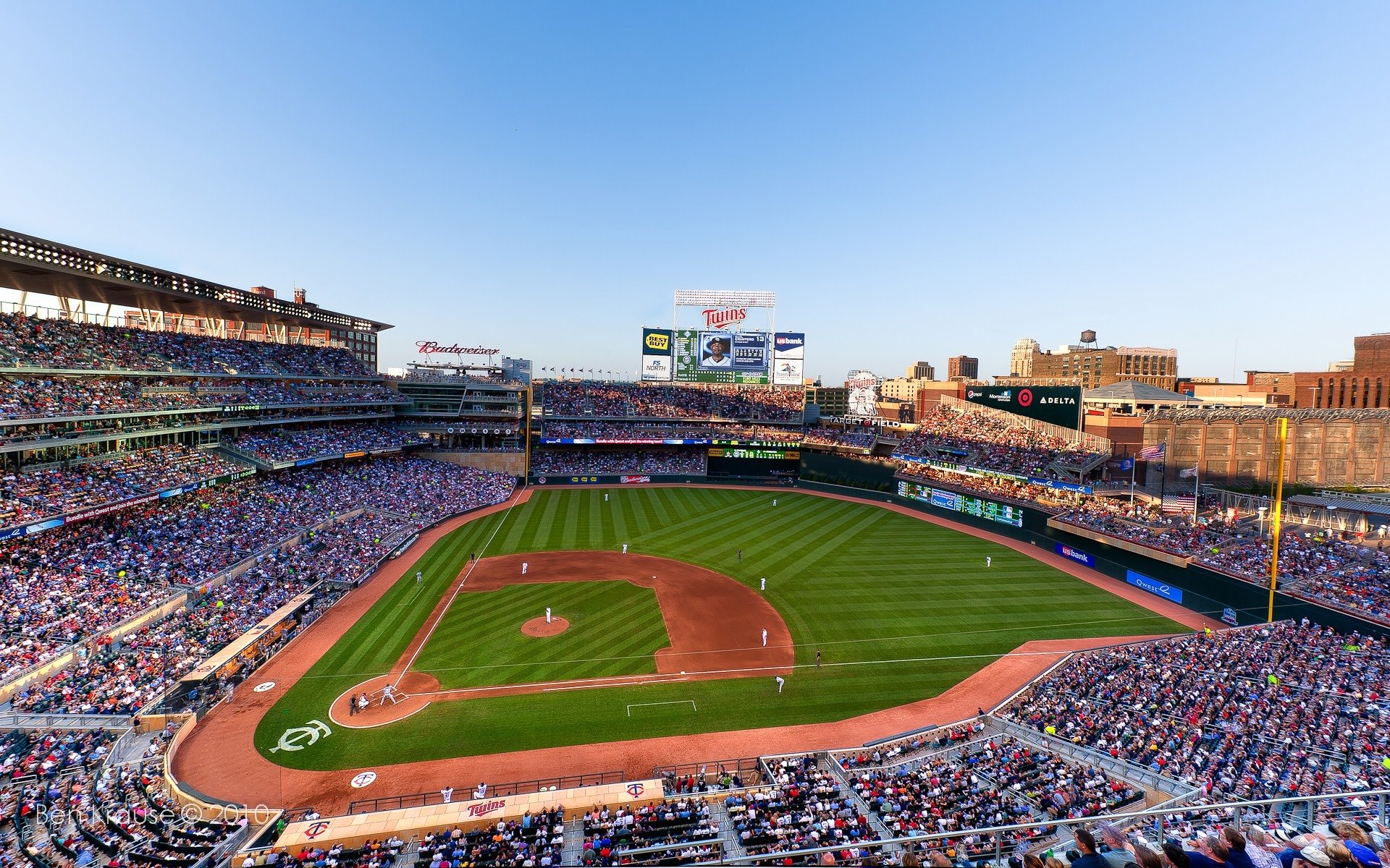 Target field hd papers and backgrounds