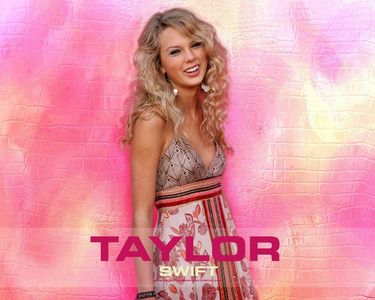Post a pic of tay in pinkbrownmagentapurple background