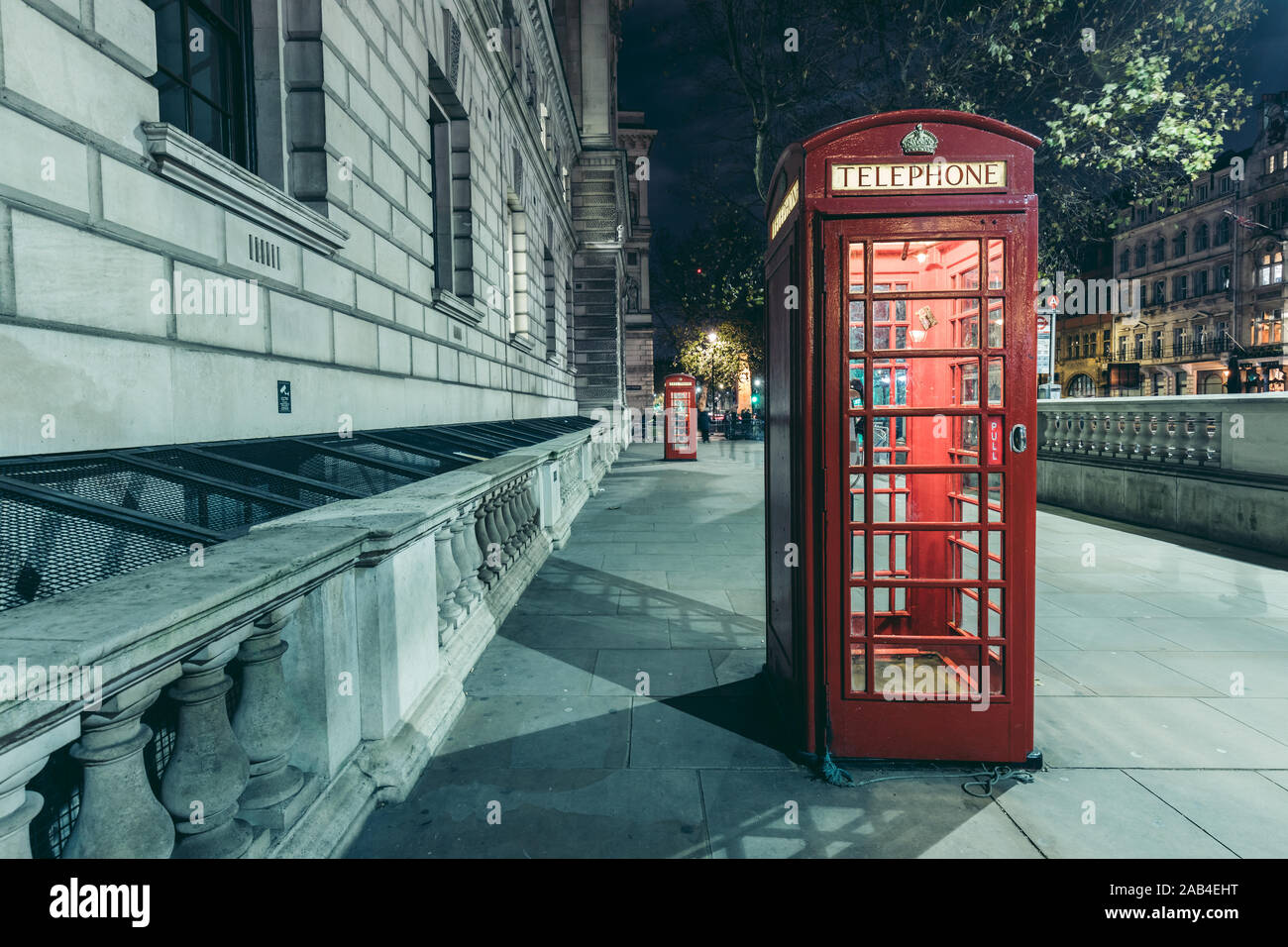 London phone booth night hi