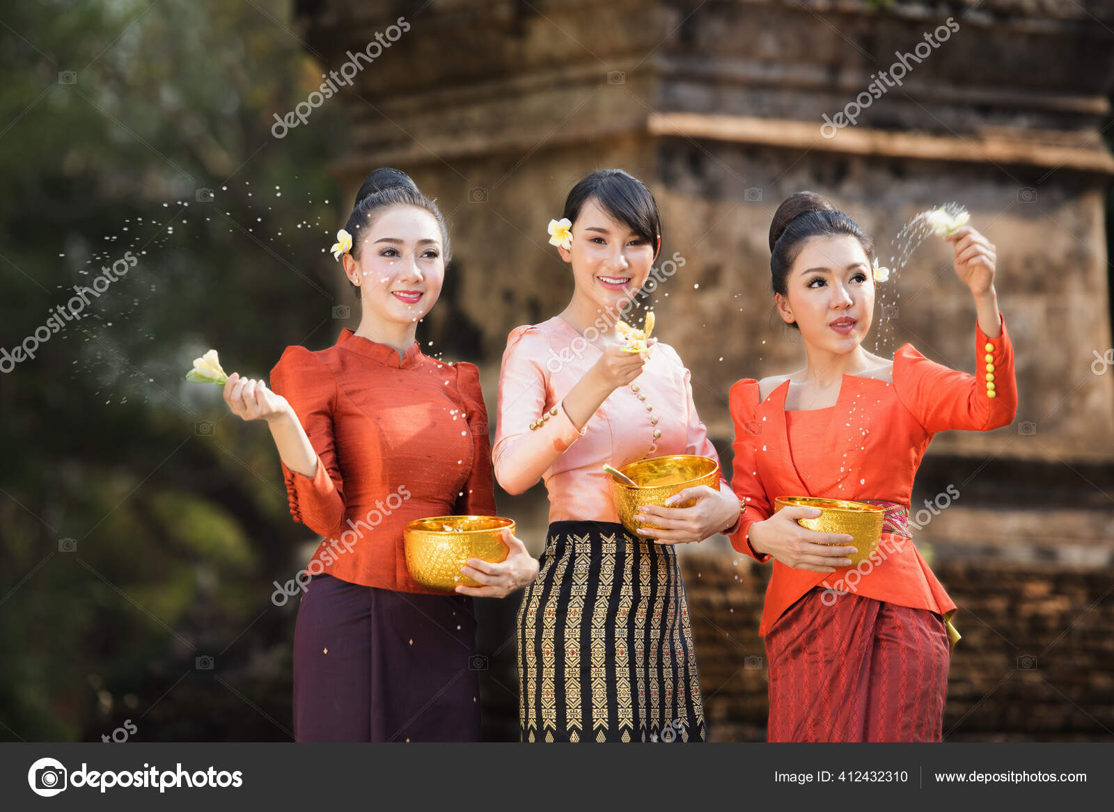 Thai girls stock photos royalty free thai girls images