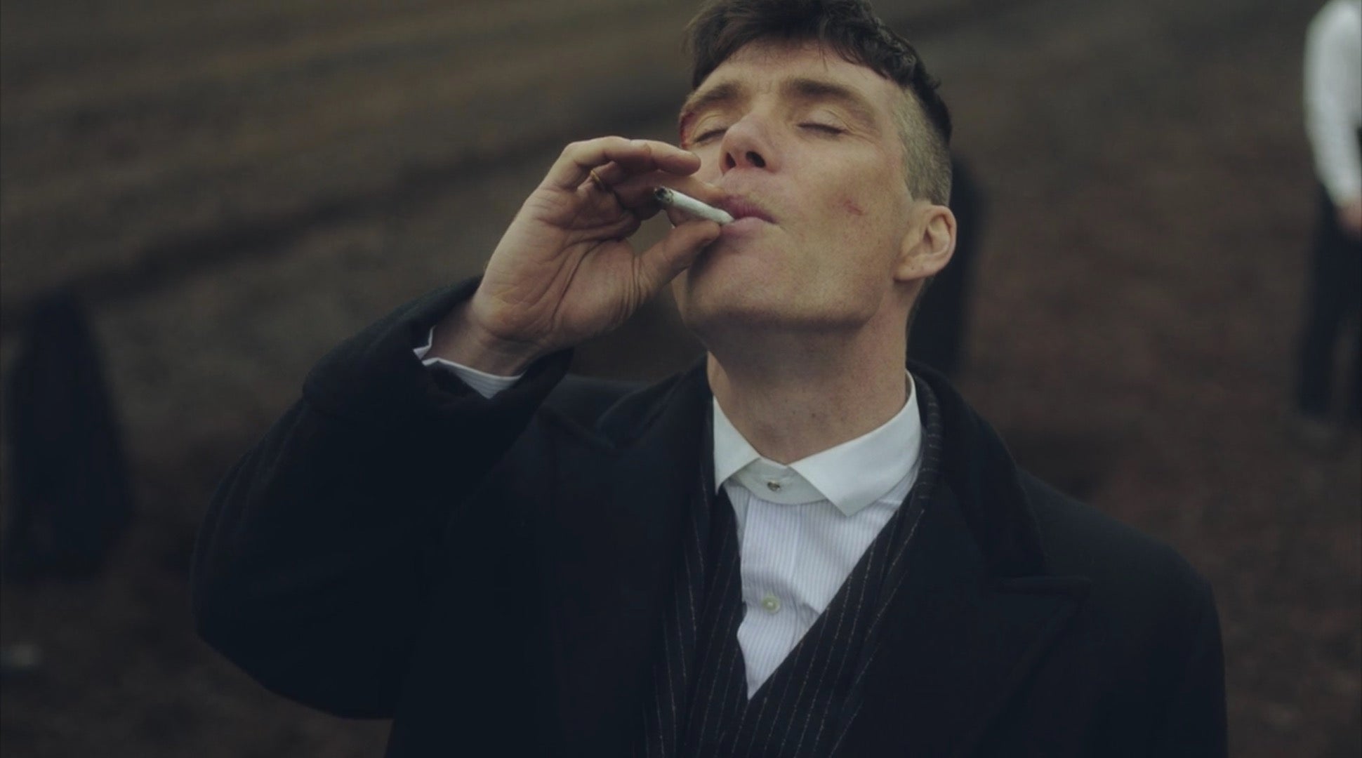 Peaky blinders cillian murphy has smoked over herbal cigarettes playing tommy shelby the the