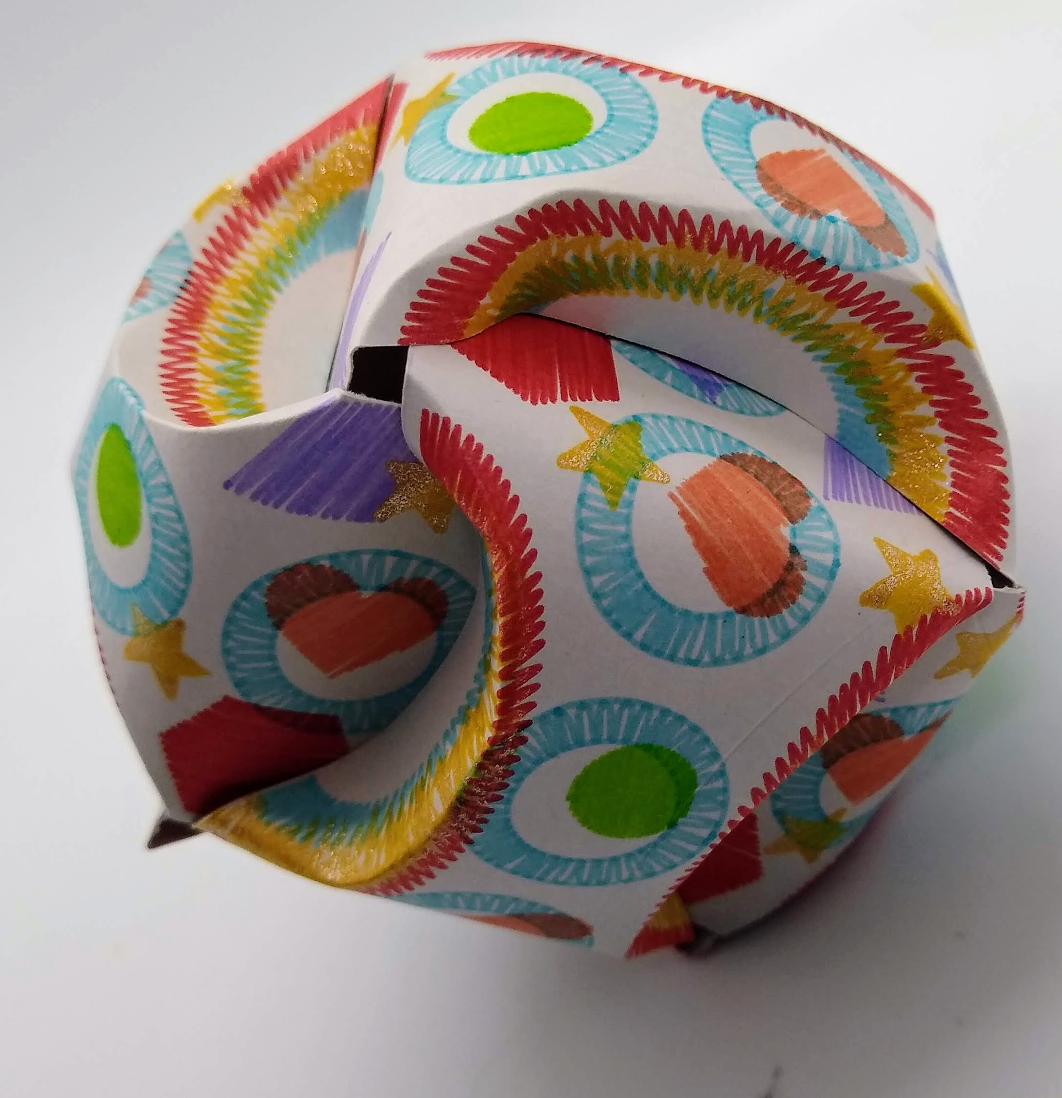 How to make triskele balls from cardstock