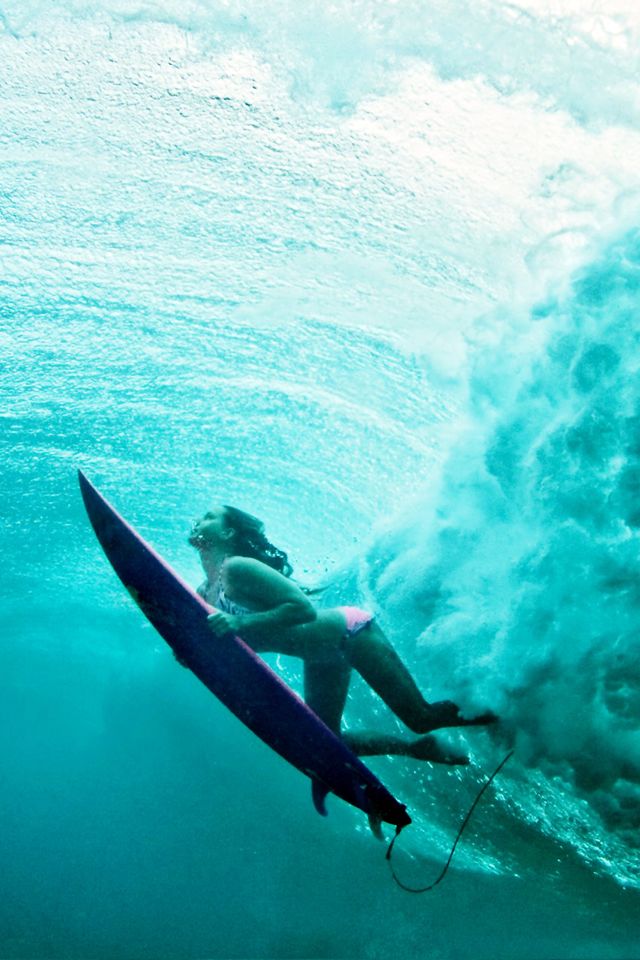 Unrwater surf girl wallpaper terralonginqua surfing wallpaper surfing waves surfing