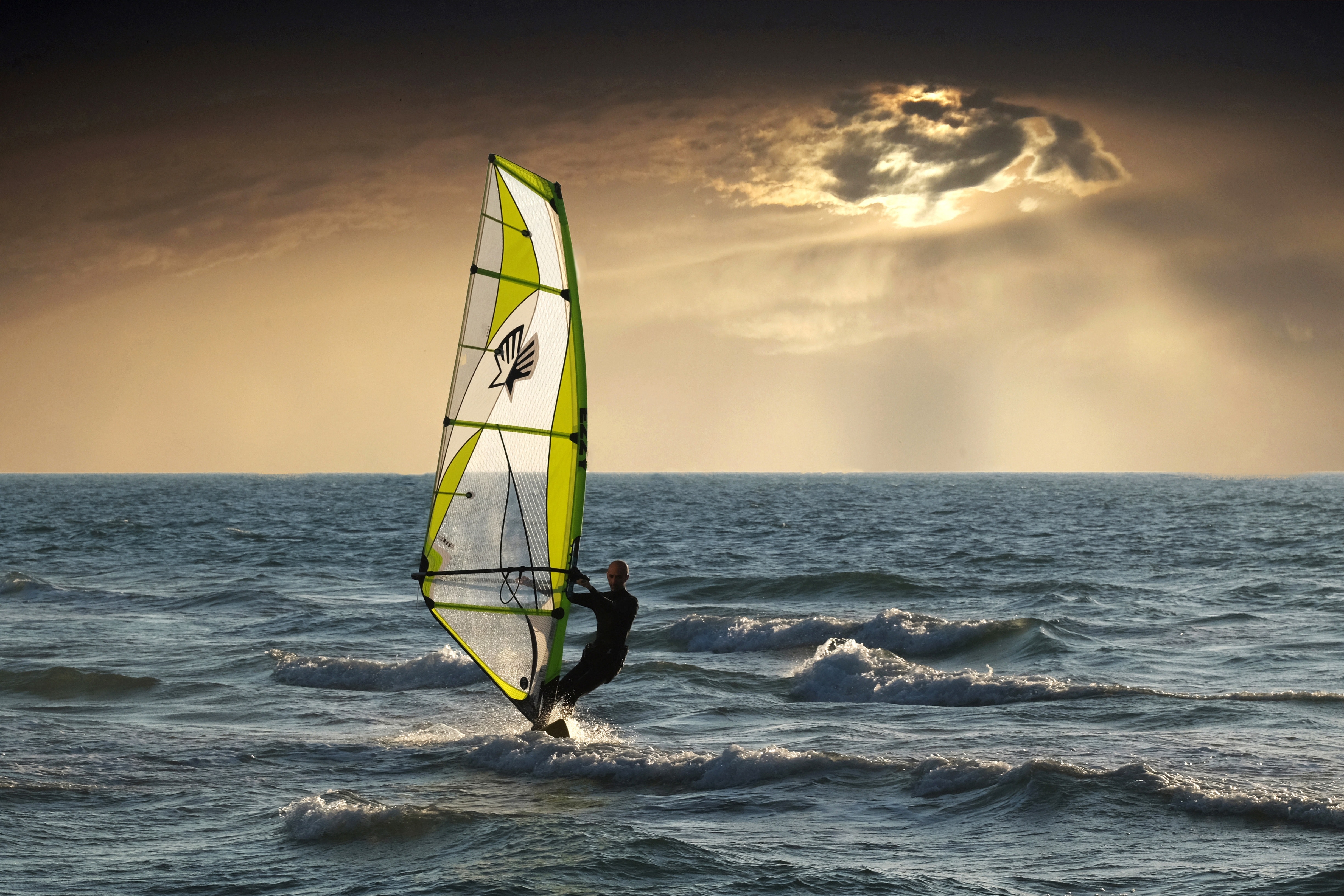 Water sports photos download the best free water sports stock photos hd images