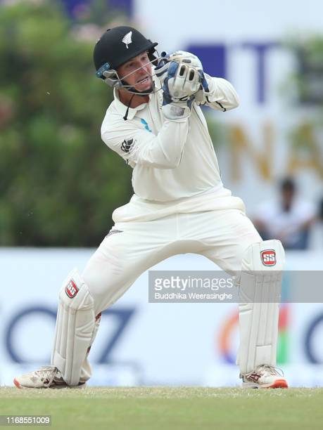 Cricket wicket keeper photos and premium high res pictures