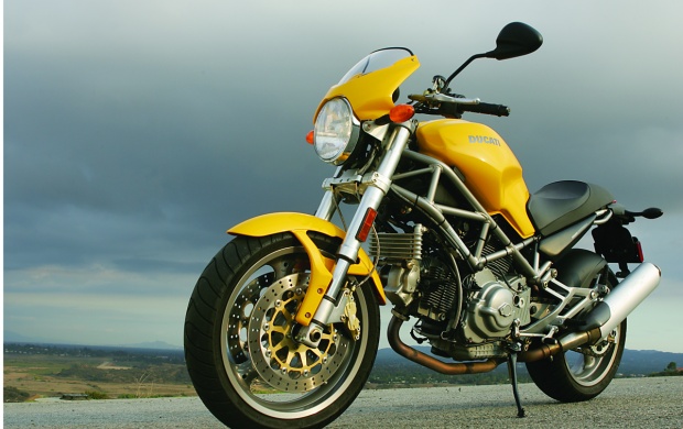 2005 Ducati Monster 1000S (click to view)