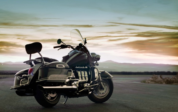 2009 Triumph Rocket III Touring (click to view)