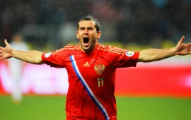Aleksandr Kerzhakov Celebrates A Goal