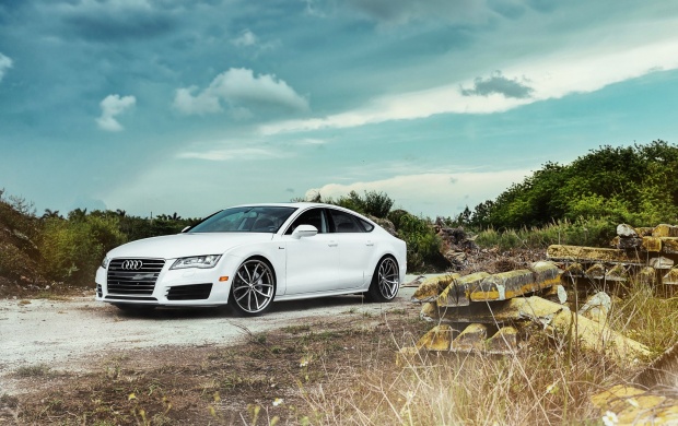 Audi A7 White Road (click to view)