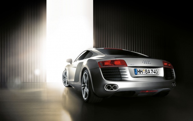 Audi R8 (click to view)
