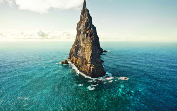 Big Rock In The Middle of The Sea