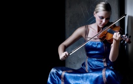 Blonde Violinist