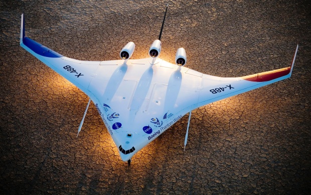Boeing X-48B (click to view)