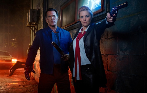 Bruce Campbell And Lucy Lawless In Ash vs Evil Dead 