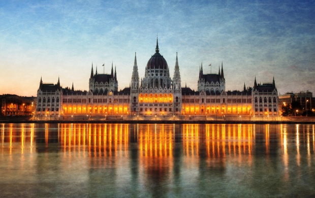 Budapest Parliament (click to view)