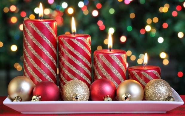 Candles And Christmas Balls (click to view)
