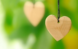 Close-Up Heart Wood Love