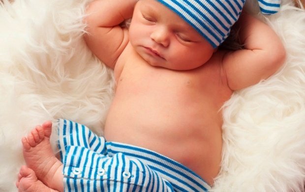Cool Newborn Baby Sleeping (click to view)