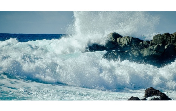 Crashing Waves (click to view)