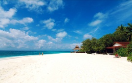 Diamonds Thudufushi Beach