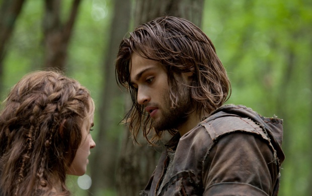 Emma Watson And Douglas Booth In Noah Stills (click to view)
