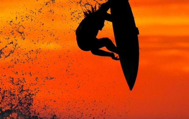 Fantastic Surfing At Sunset (click to view)