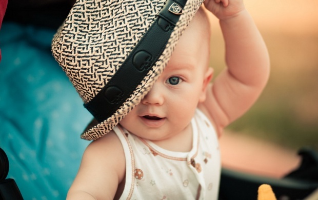 Fashionable Hat Baby (click to view)