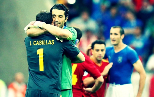 Gianluigi Buffon And Iker Casillas (click to view)