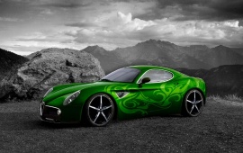 Green Alfa Romeo 8C