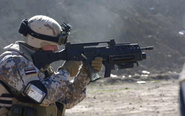 Heckler And Koch G36 (click to view)