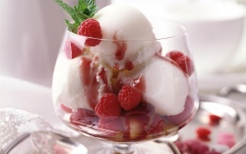 Ice Cream Raspberry