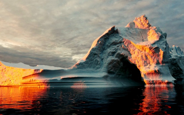 Iceberg The Ocean (click to view)